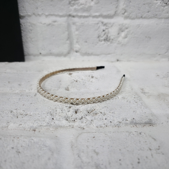 Pearl Headband - Picture 1 of 4